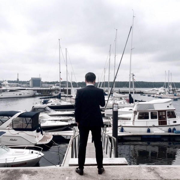 Chân dung ông xã điển trai, lịch lãm như soái ca của Mai Hồ